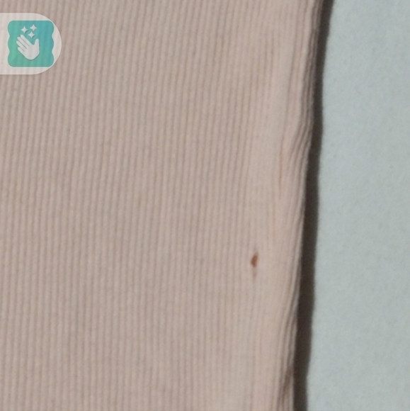 Volcom medium tank top pink with black. Small pin hole. See pic - Picture 7 of 7